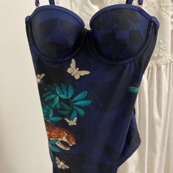 Bathing Suit - Picture 2 of 7